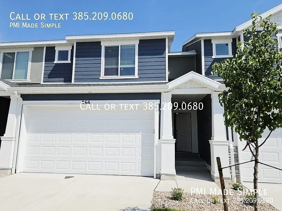 Ready To View! Spacious And Bright Newer Townhome In Saratoga Springs — Photo 2