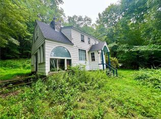 710 Gunntown Rd, Naugatuck, CT 06770
