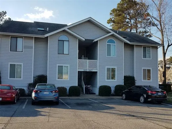 557 Barberton Dr, Virginia Beach, VA 23451