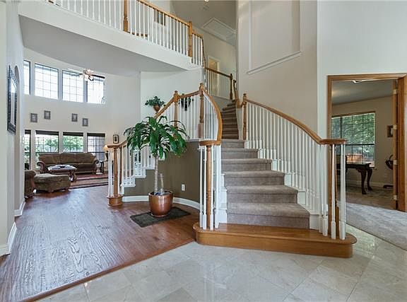 5th image of 3308 Ashford Ln