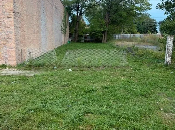 4943 S Shields Ave, Chicago, IL 60609