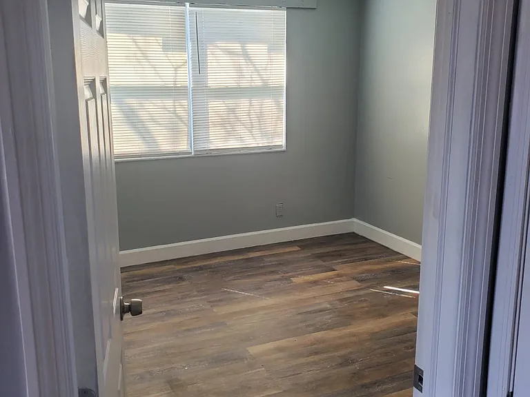 1537 Morgan St #2 — Photo 5