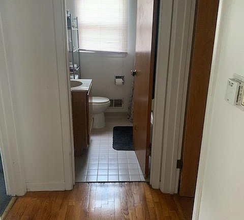 3rd image of 633 N Hayford Ave