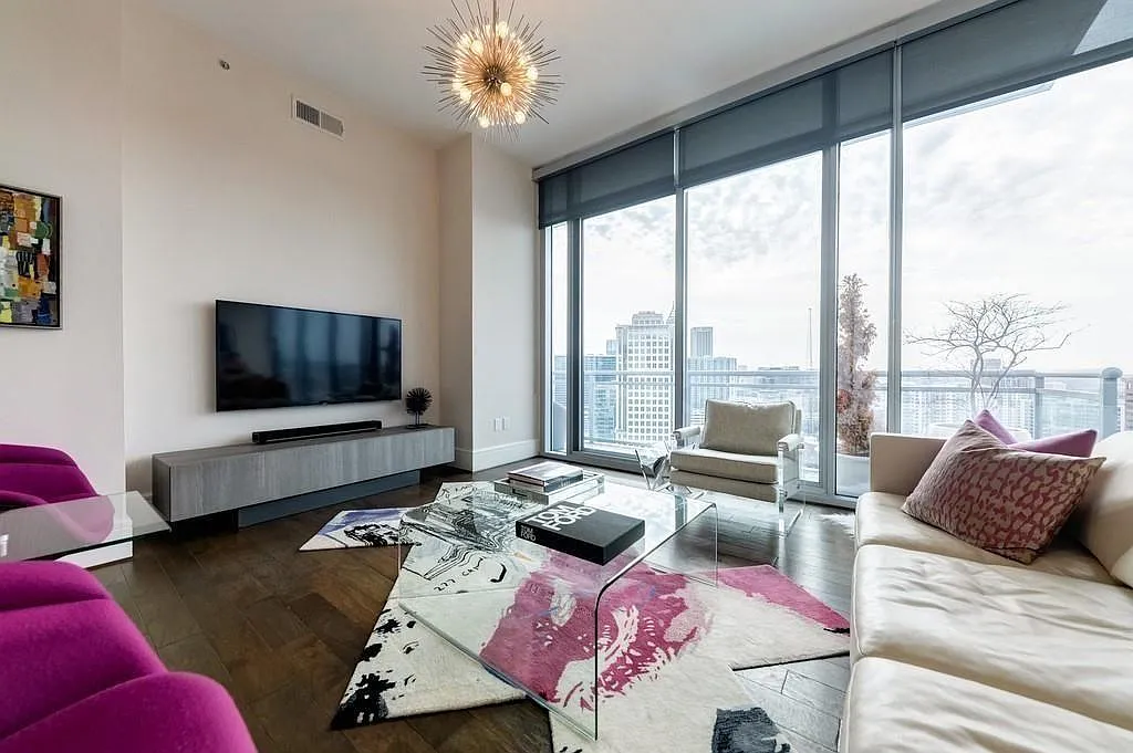 2 bed, 2.5 bath, 1992 sqft, $6,750 — Photo 2