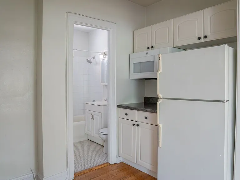4545 N Beacon — Photo 17