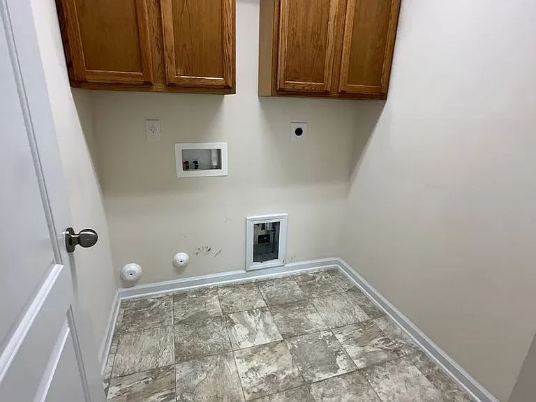 6143 Trotting Pl — Photo 9
