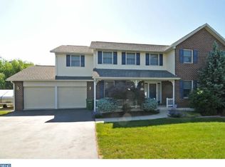 2590 Cherry Ct, Gilbertsville, PA 19525
