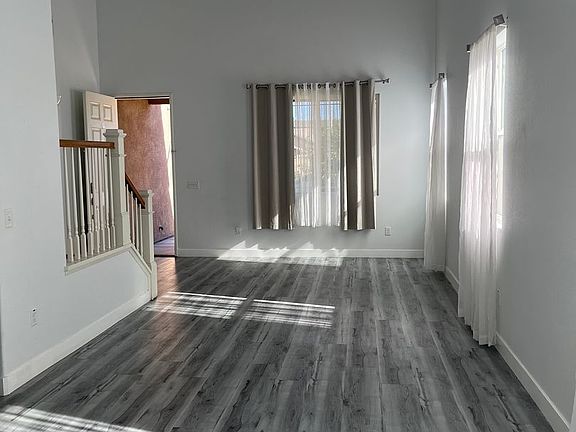 5th image of 13727 Tyler Ct