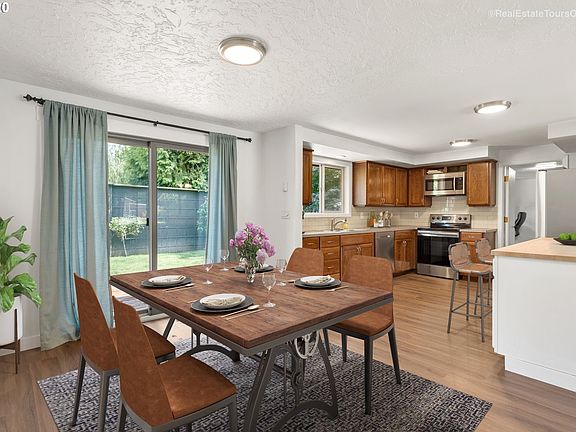 5th image of 4517 NE 26th Ave