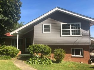 11306 College View Dr, Silver Spring, MD 20902