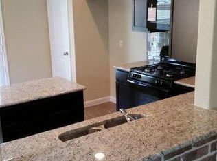 117 Linden Ln, San Marcos, TX 78666
