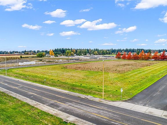 3rd image of 602 Redwood Road