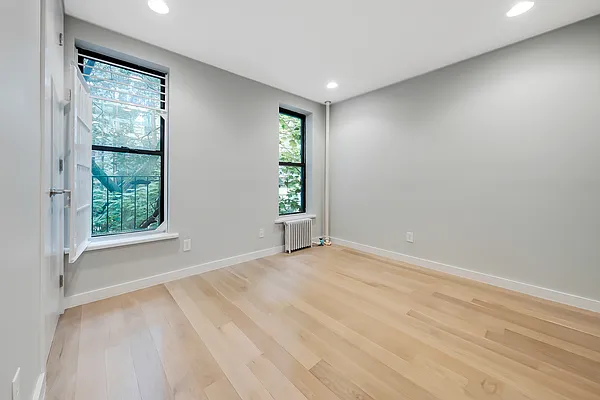 Rented by Corcoran | media 14