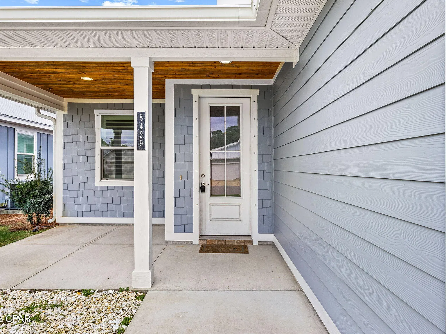 3 bed, 2.5 bath, 1916 sqft, $2,650 — Photo 3
