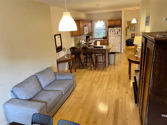 5th image of 691 Bergen Ave #1