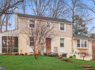 1402 Erskine St, Takoma Park, MD