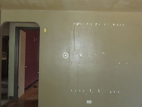 4th image of 9124 S Marquette Ave