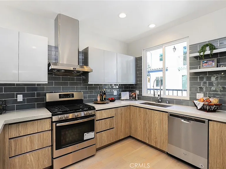 1 Spyglass Ave — Photo 37