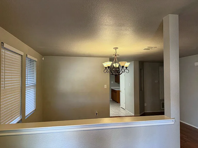 12671 Drexel St — Photo 5