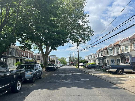 5th image of 4633 Oakland St