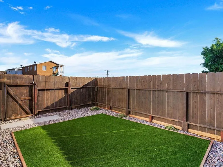 2242 W Jewett St — Photo 10