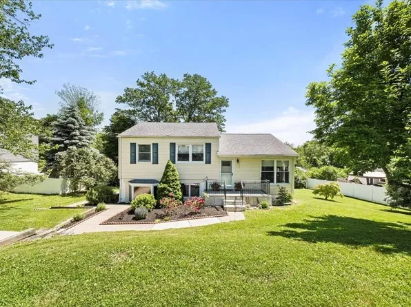 2072 Midland Drive, Yorktown Heights, NY 10598