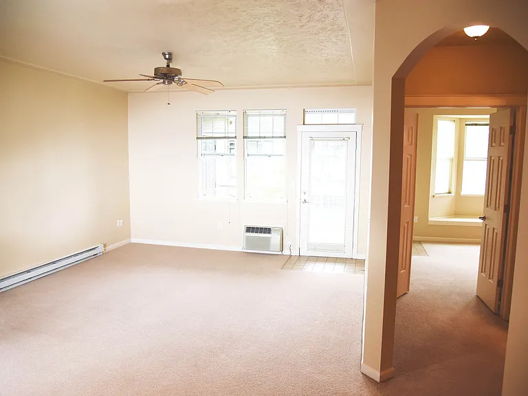 Artisan Apartments — Photo 36