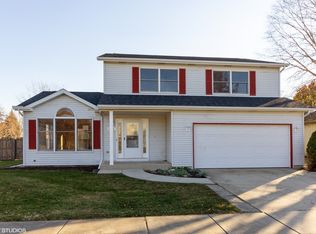 1038 Loren Dr, Joliet, IL