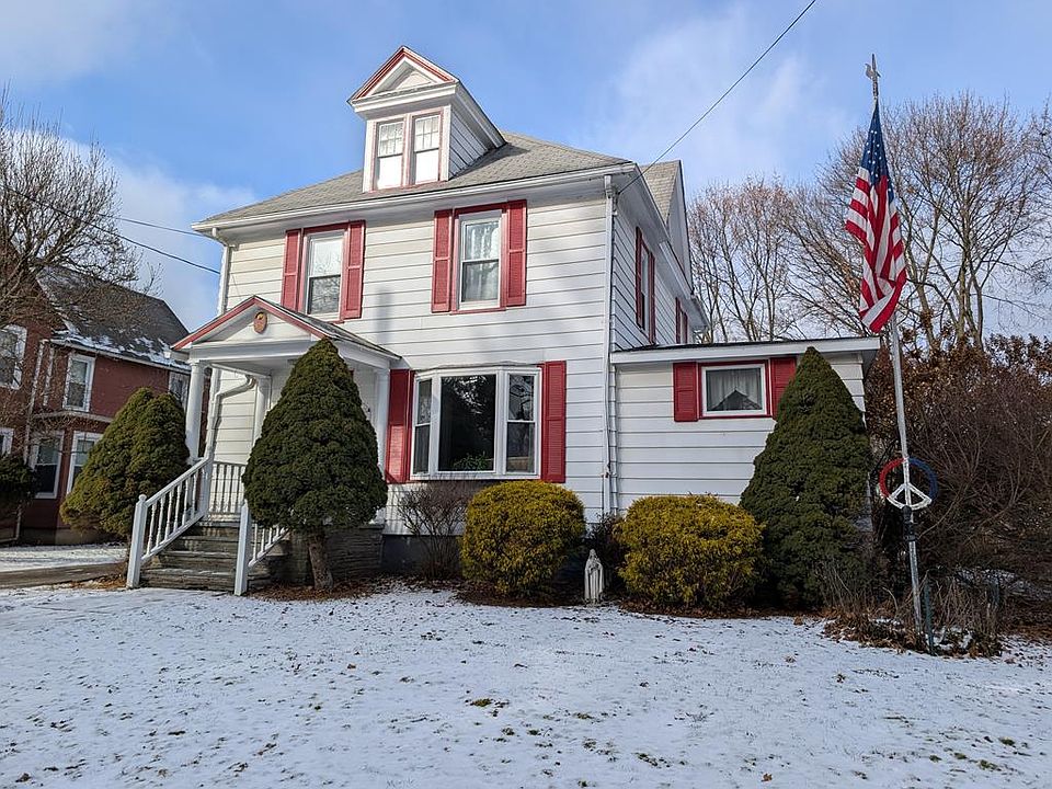 1st image of 826 W Church St