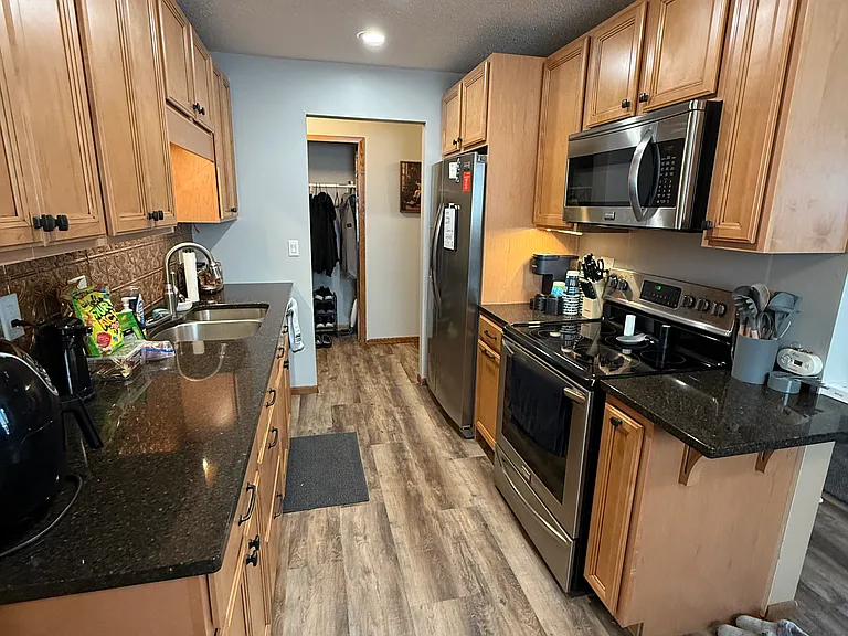 2405 26th Ave S #2405 — Photo 3