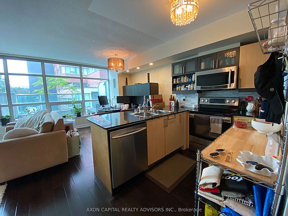 3rd image of 350 Wellington St W #312