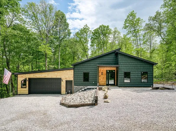 244 Ivy Ln, Pikeville, TN 37367