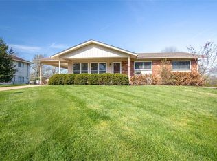 953 Active Dr, Saint Louis, MO