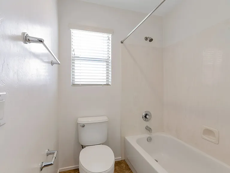1595 W Gleaming Moon Ln — Photo 16