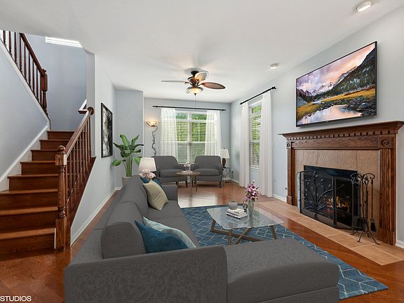 4th image of 340 W Wood St