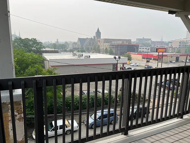 319 N Beatty St #5 — Photo 4