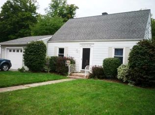 2448 Station Rd, Erie, PA 16510