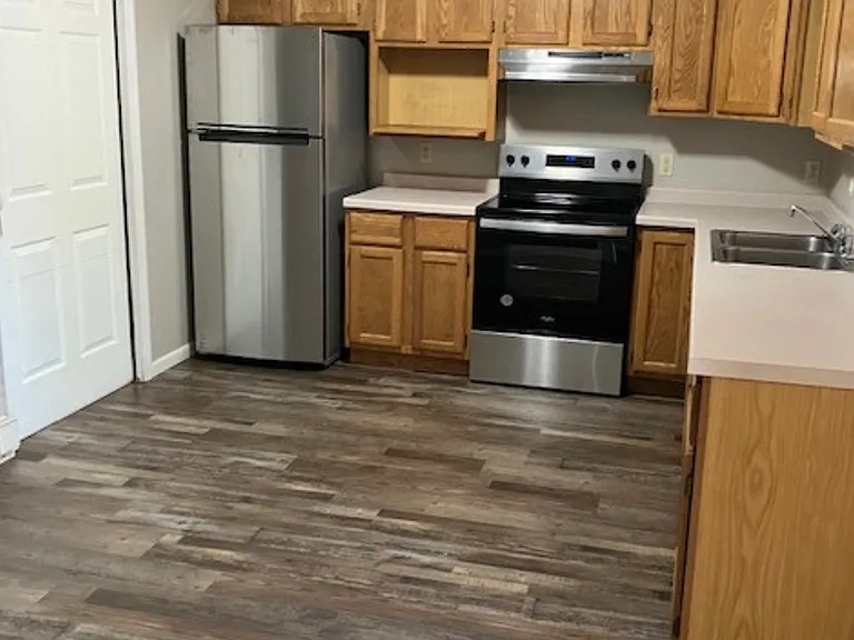 1148 Dutchman Dr — Photo 12
