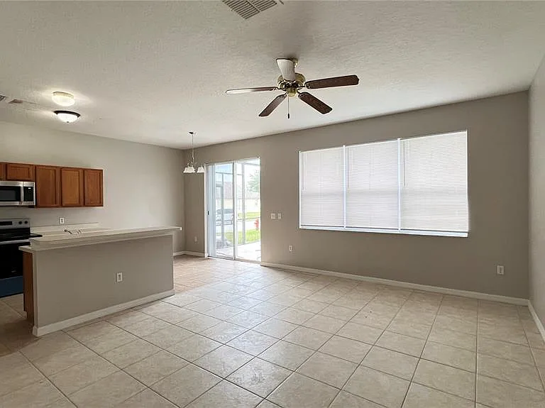 318 Sand Ridge Dr — Photo 22