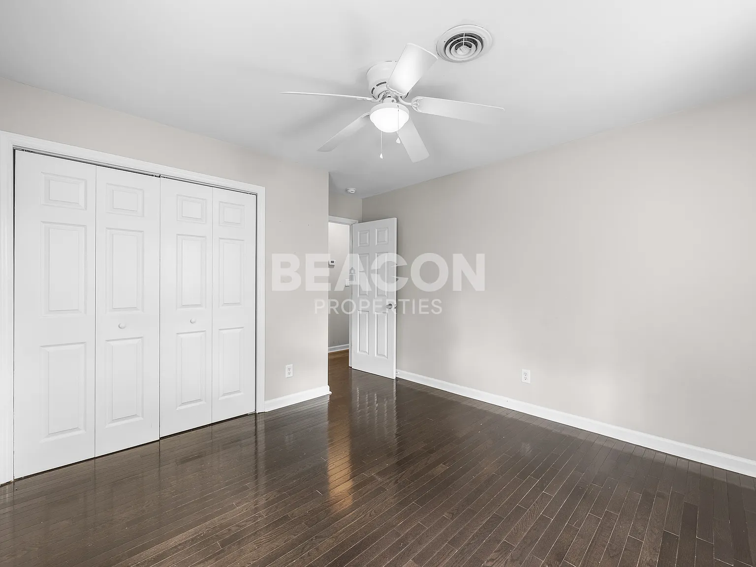 5 bed, 2092 sqft, $3,375 — Photo 4