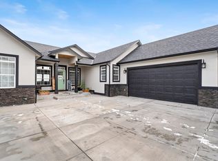 15509 S Mountain Ridge Ct, Kennewick, WA 99338