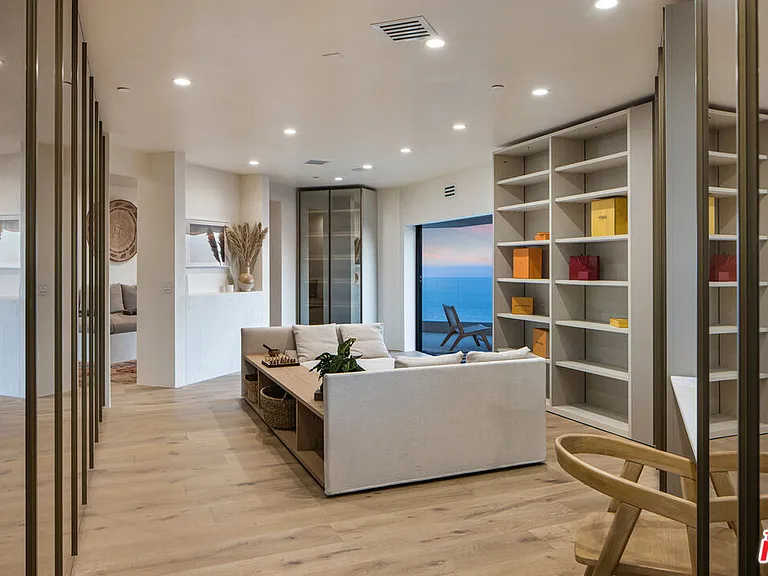 4310 Encinal Canyon Rd — Photo 15