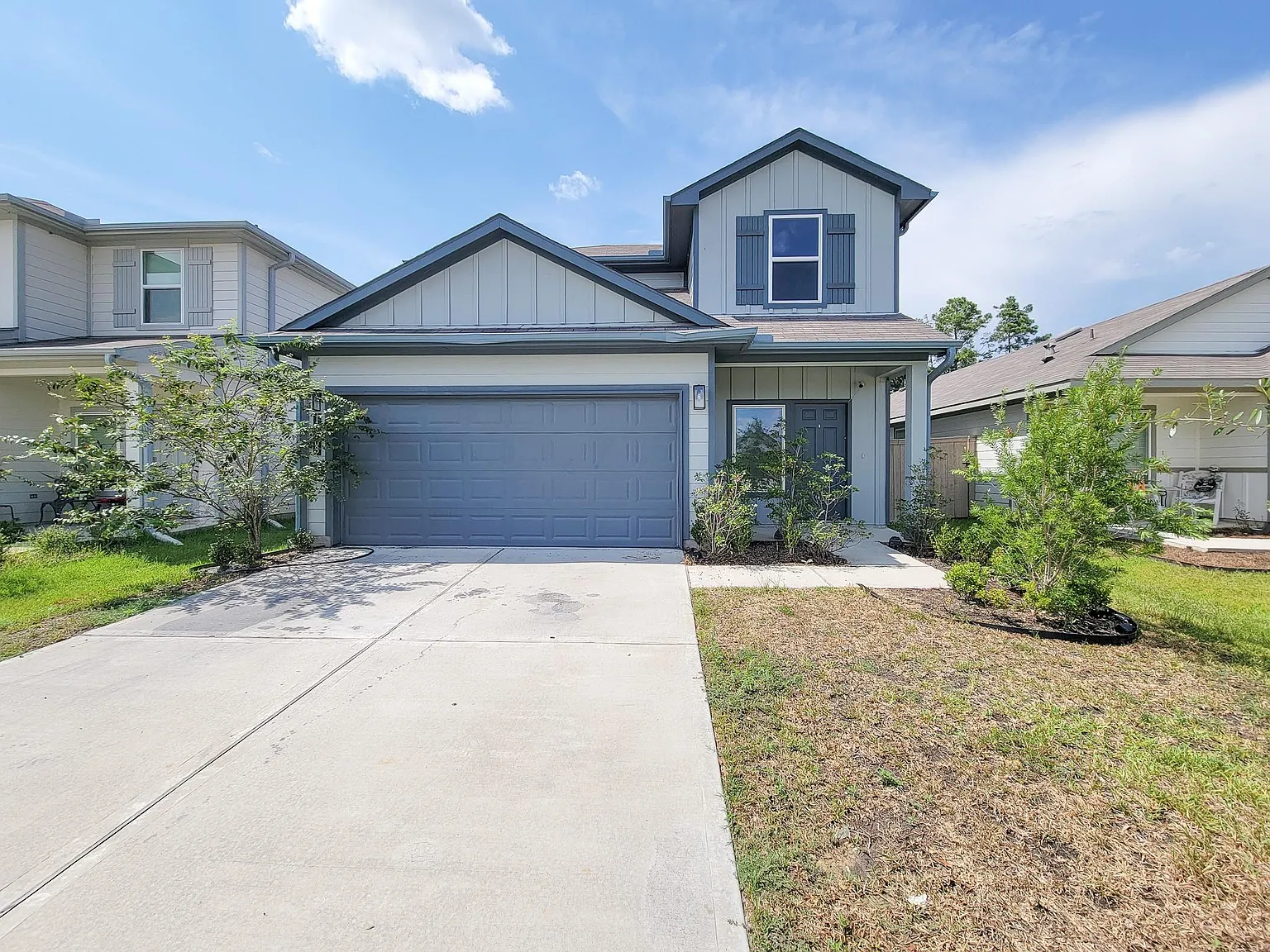 4 bed, 2.5 bath, 2206 sqft, $2,100 — Photo 1