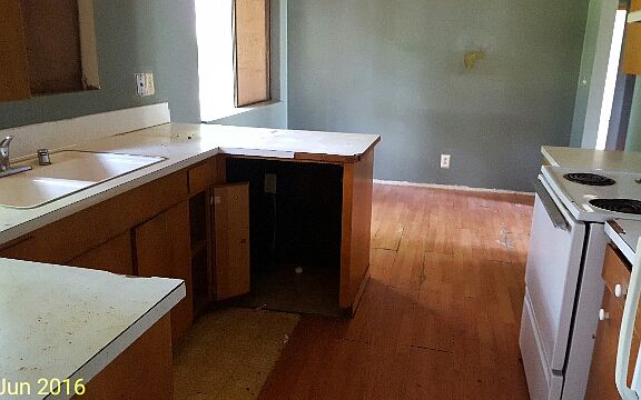 5th image of 4809 30th Ct SE