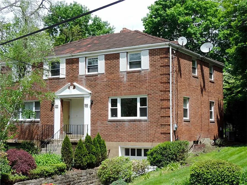 1059 Maple Heights Rd photo 1