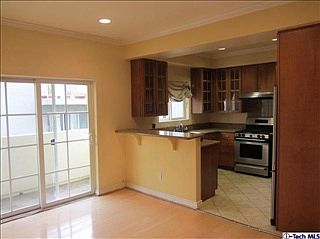 5th image of 1861 Veteran Ave APT 303