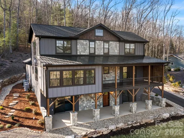 3 Erin Glen Ct, Fairview, NC 28730