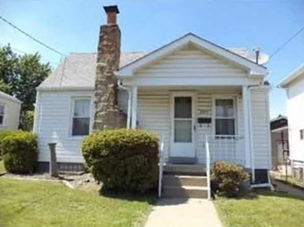 2671 Chestnut St, Lower Burrell, PA 15068