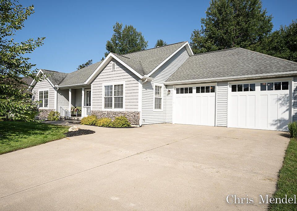 9165 Stillwater Dr, West Olive, MI 49460 Zillow