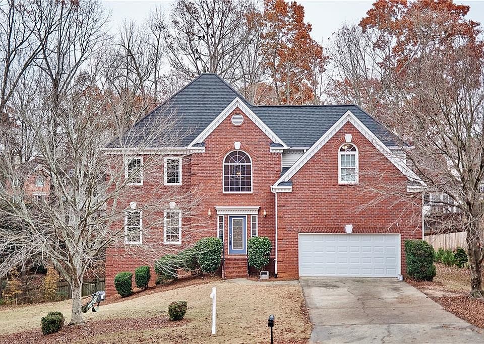 1st image of 1054 Slash Pine Way